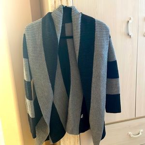 Banana Republic striped shawl sweater. Merino Wool. Excellent condition